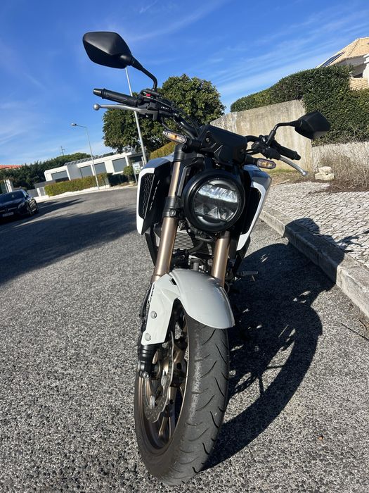 Honda Cb125r 2021 imaculada