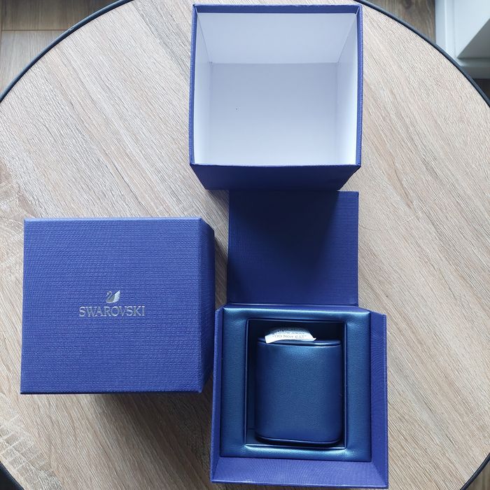 Pudełko na zegarek marki Swarovski
