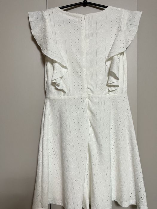 Плаття біле з візерунком