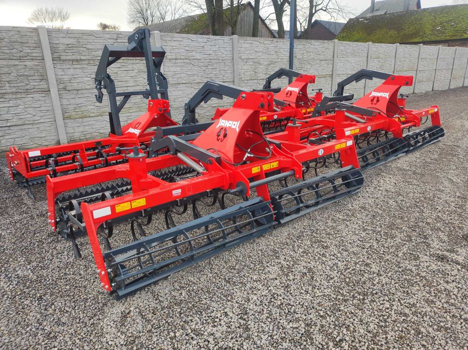 AGREGAT UPRAWOWO-SIEWNY/ kultywator z wałkami i hydropakiem JANPOL