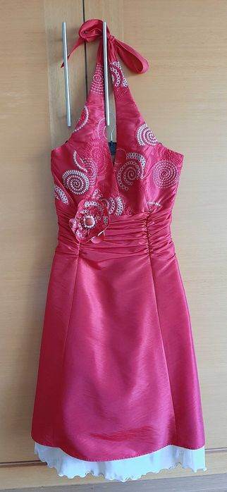Vestido midi com bordado