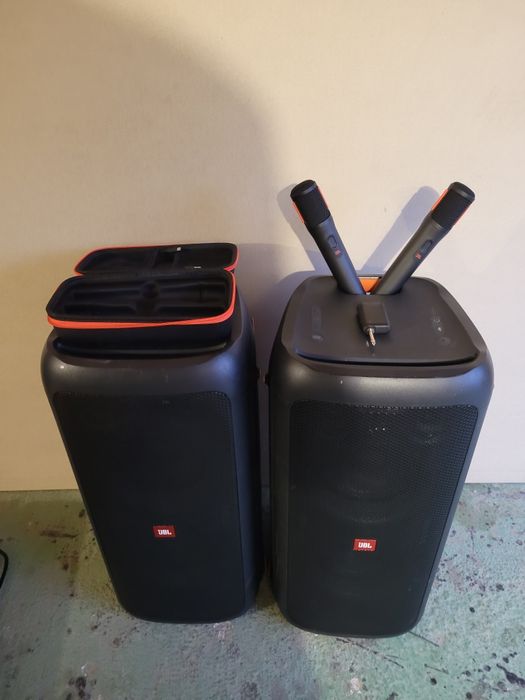 Wynajem nagłośnienia: JBL PartyBox 300 + oświetlenie + wytwornica dymu