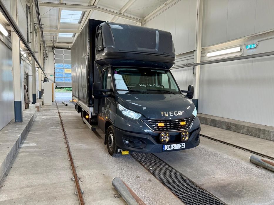 Iveco DAILY 35S18  Iveco Daily 35S18 E6 10 Palet Plandeka Międzynarodówka LED WEBASTO