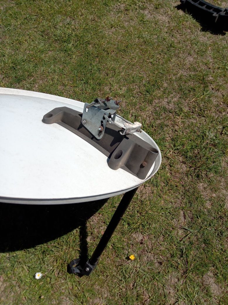 Antena satelitarna 80cm używana.