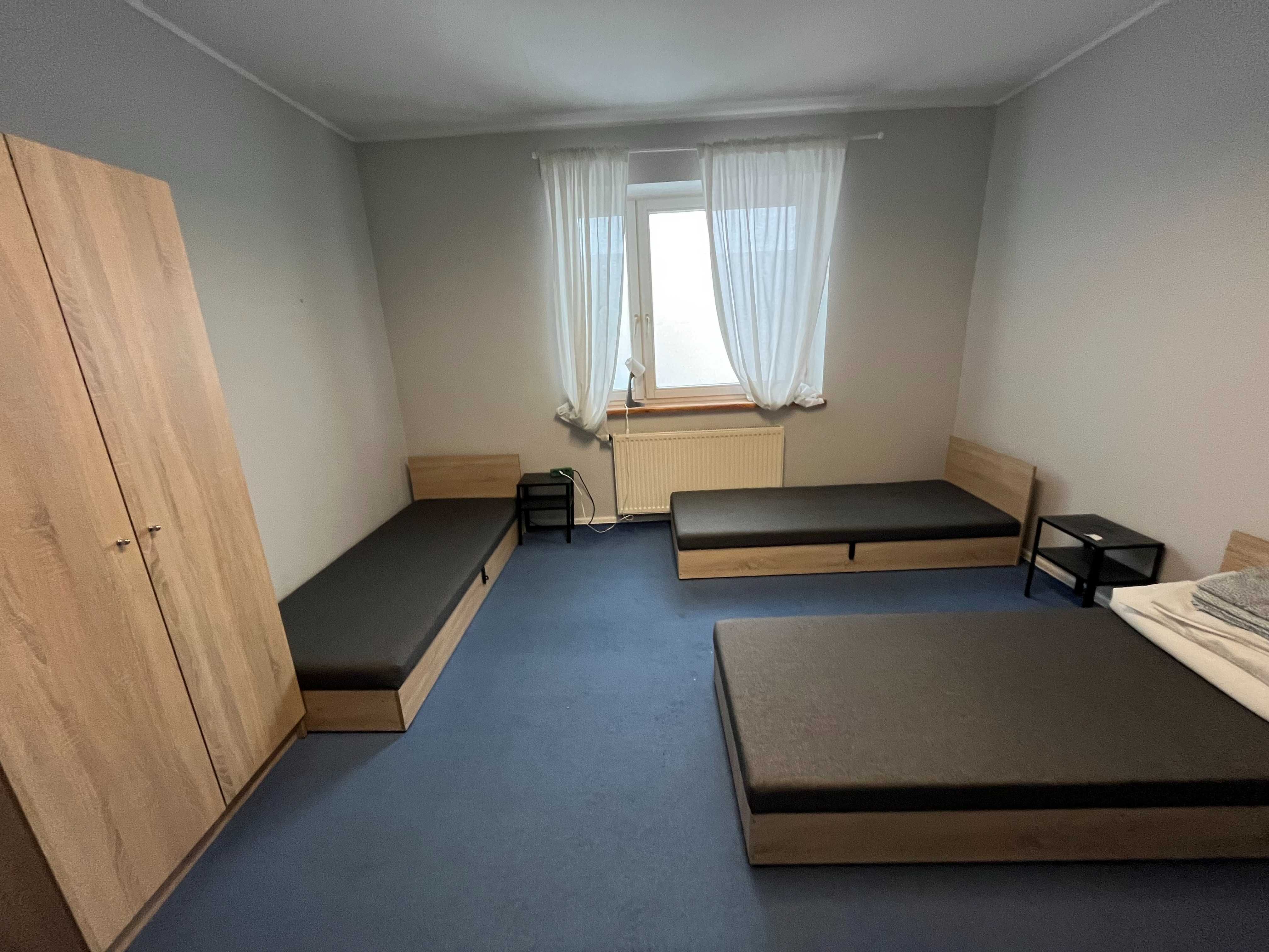 dom - kwatera dla pracowników - 2 mieszkania - 2 wejścia - Gdynia
