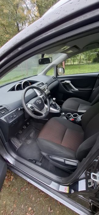 Toyota Verso 1.6 benz 2011 klima tempomat