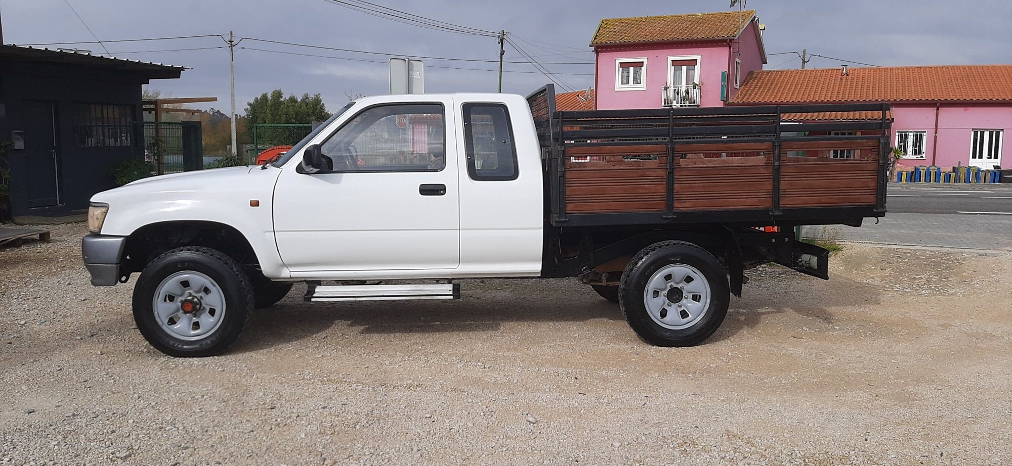 Toyota Hilux 2.5D 4x4