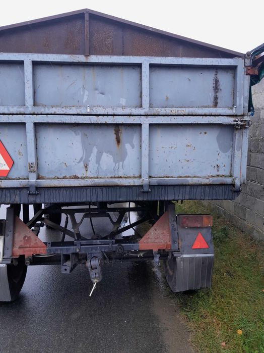 Przyczepa wywrotka D47 rolnicza