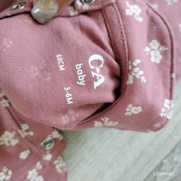 Bluzeczka niemowlęca dla dziewczynki w kwiaty