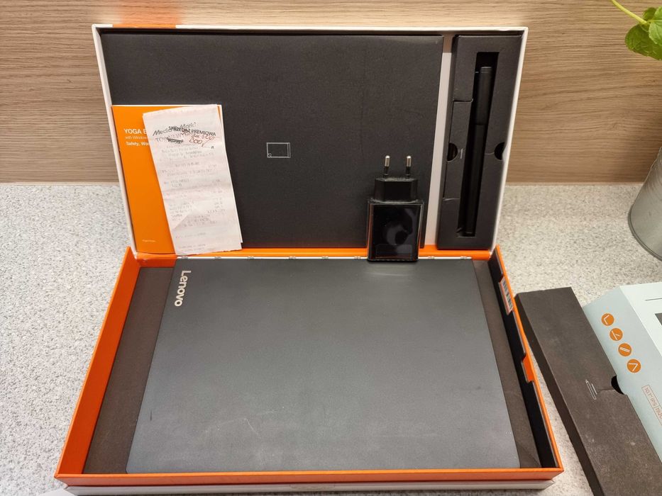 Lenovo Yoga Book Windows