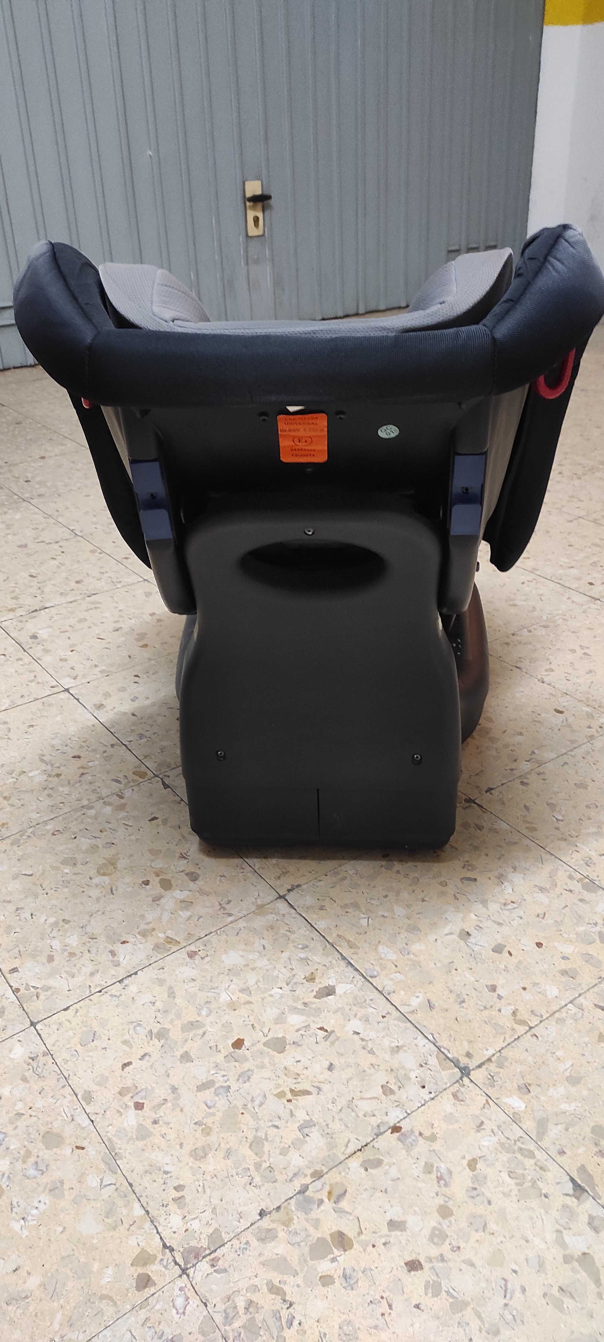 Cadeira auto Pierre Cardin - Grupo 0/1/2 e peso dos 0 aos 25 Kg