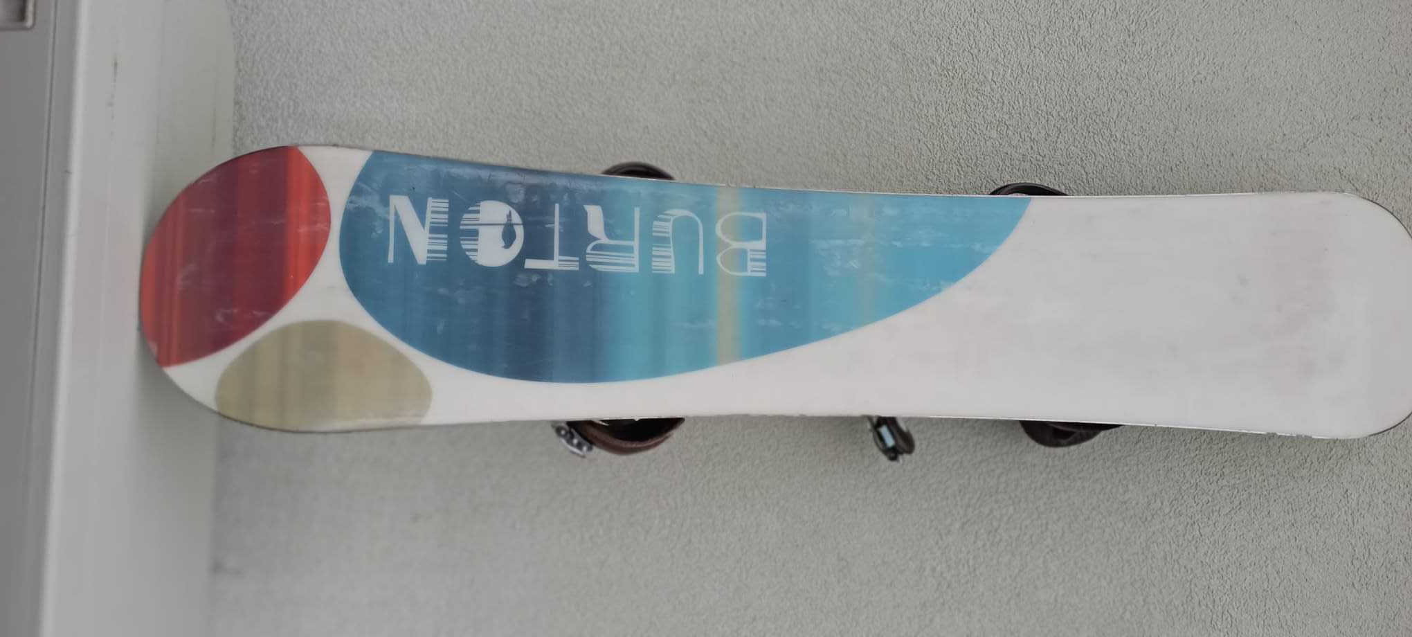 Prancha Snowboard Burton 143 (Modelo Feminino) + Fixações Burton Lexa