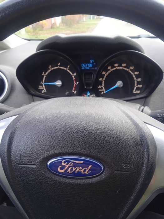 Форд фіеста 2013р 1.2 обём