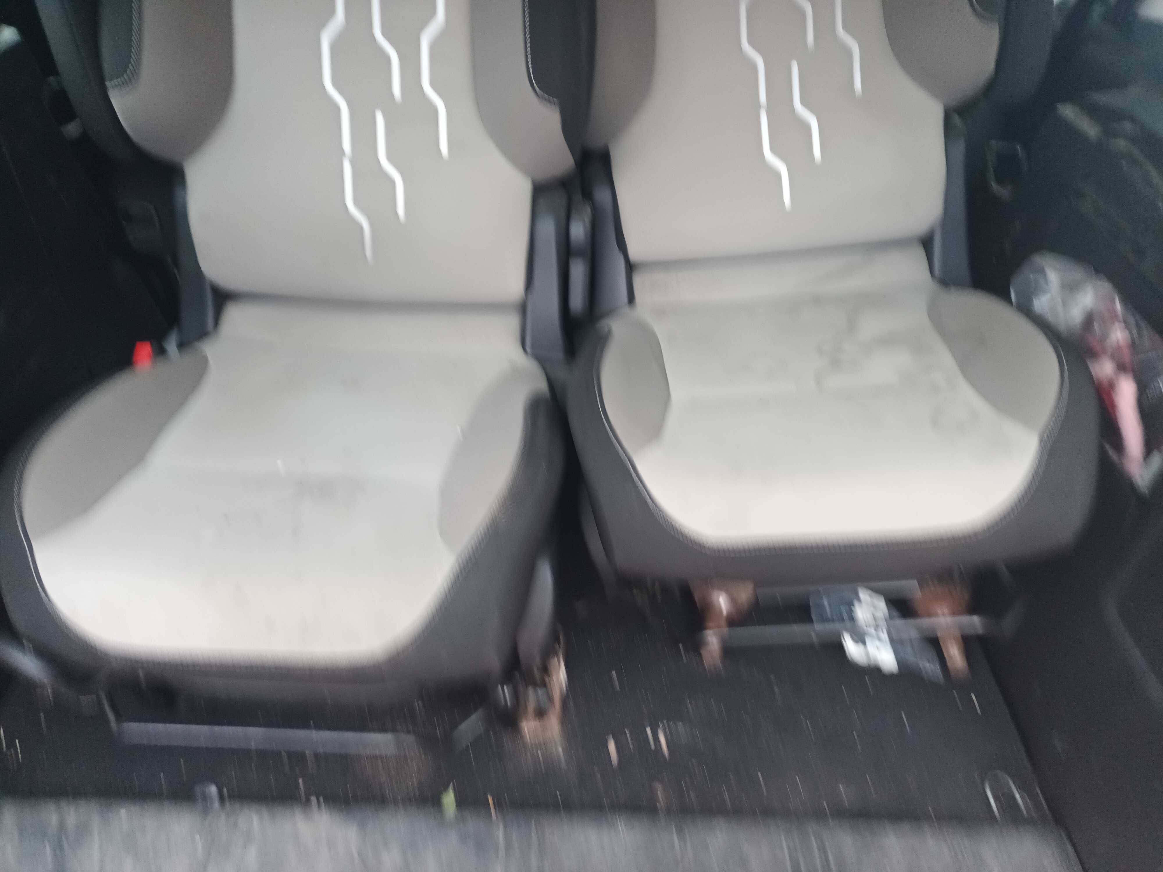 Fotele komplet foteli peugeot partner III 2013 r