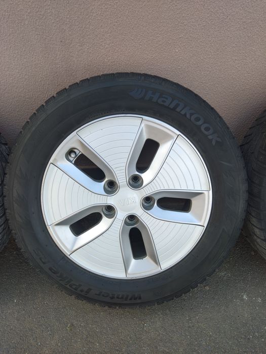 Kia Soul EV / Диски R16" + резина зима(оригинал)