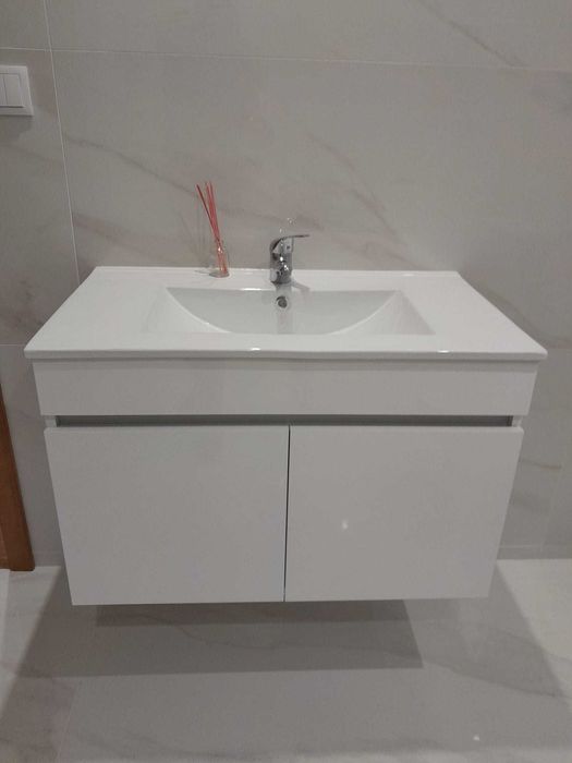 Moveis casa de banho novos