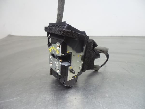 Fechadura / fecho porta trás esquerdo NISSAN Juke (F15)