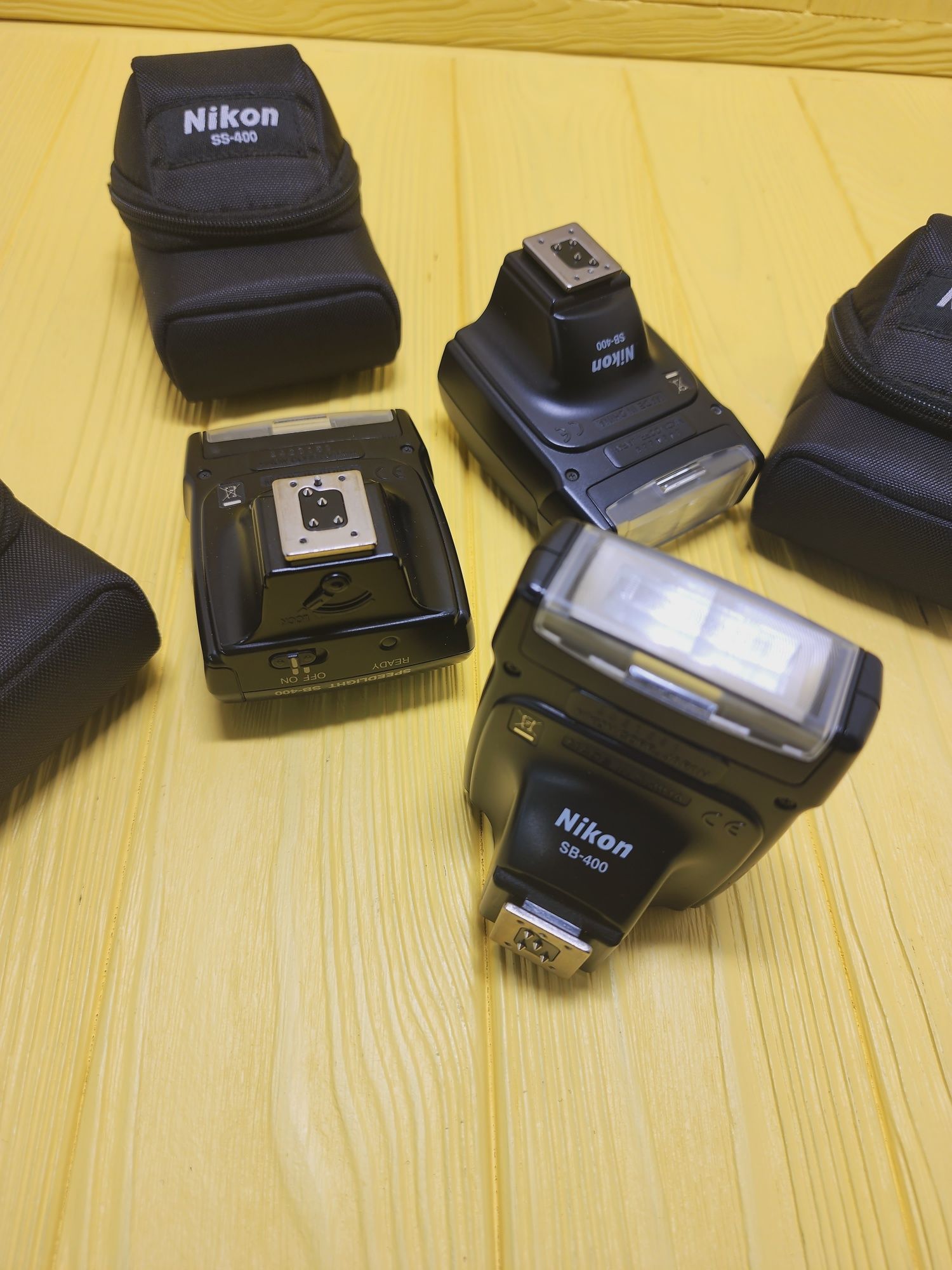 Nikon Speedlight SB-400