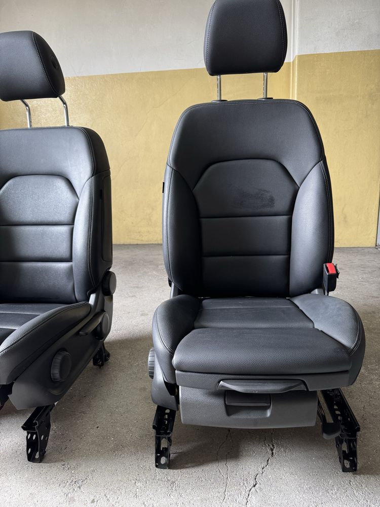 Bancos em pele para mercedes B 180 W246 218