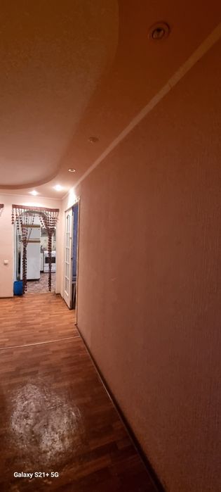 Оренда квартири на Таврійському . Перший поверх .