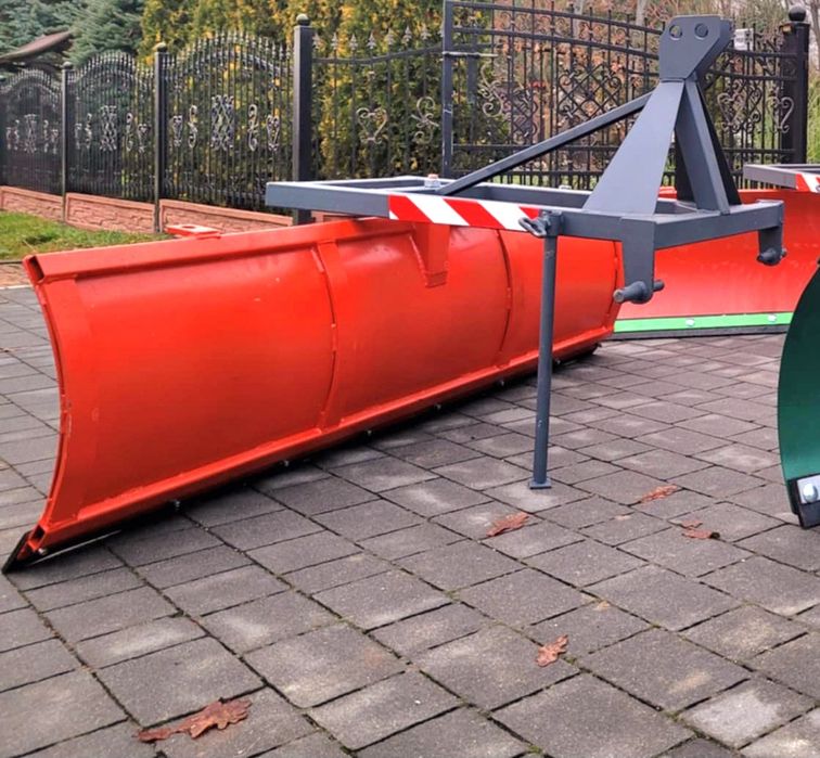 Na tył ciągnika I minitraktorka,  pług obrotowy i sztywny