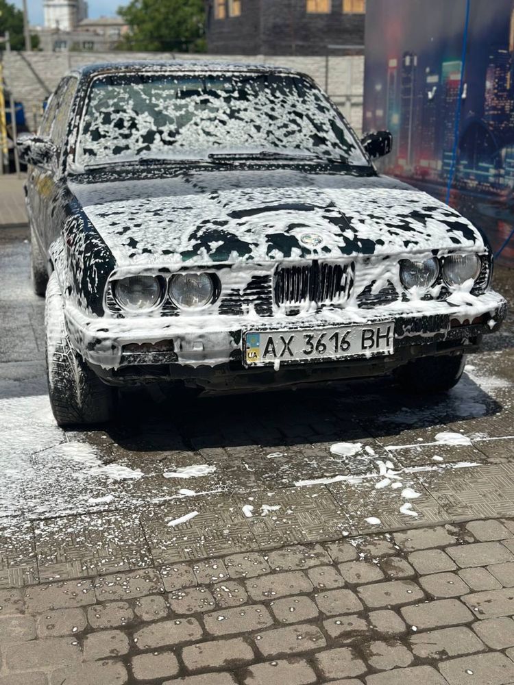 BMW E30 cupe 1983