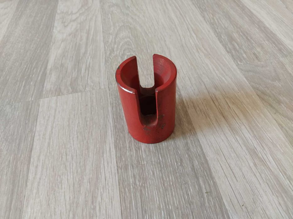 Przegub do przetrząsacza karuzelowego 4 talerzowego Austriackiego