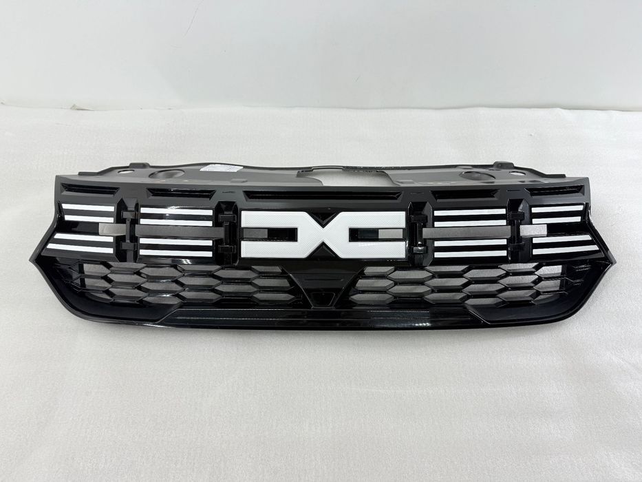 Atrapa przednia Grill Przód Dacia Sandero III 622540736R