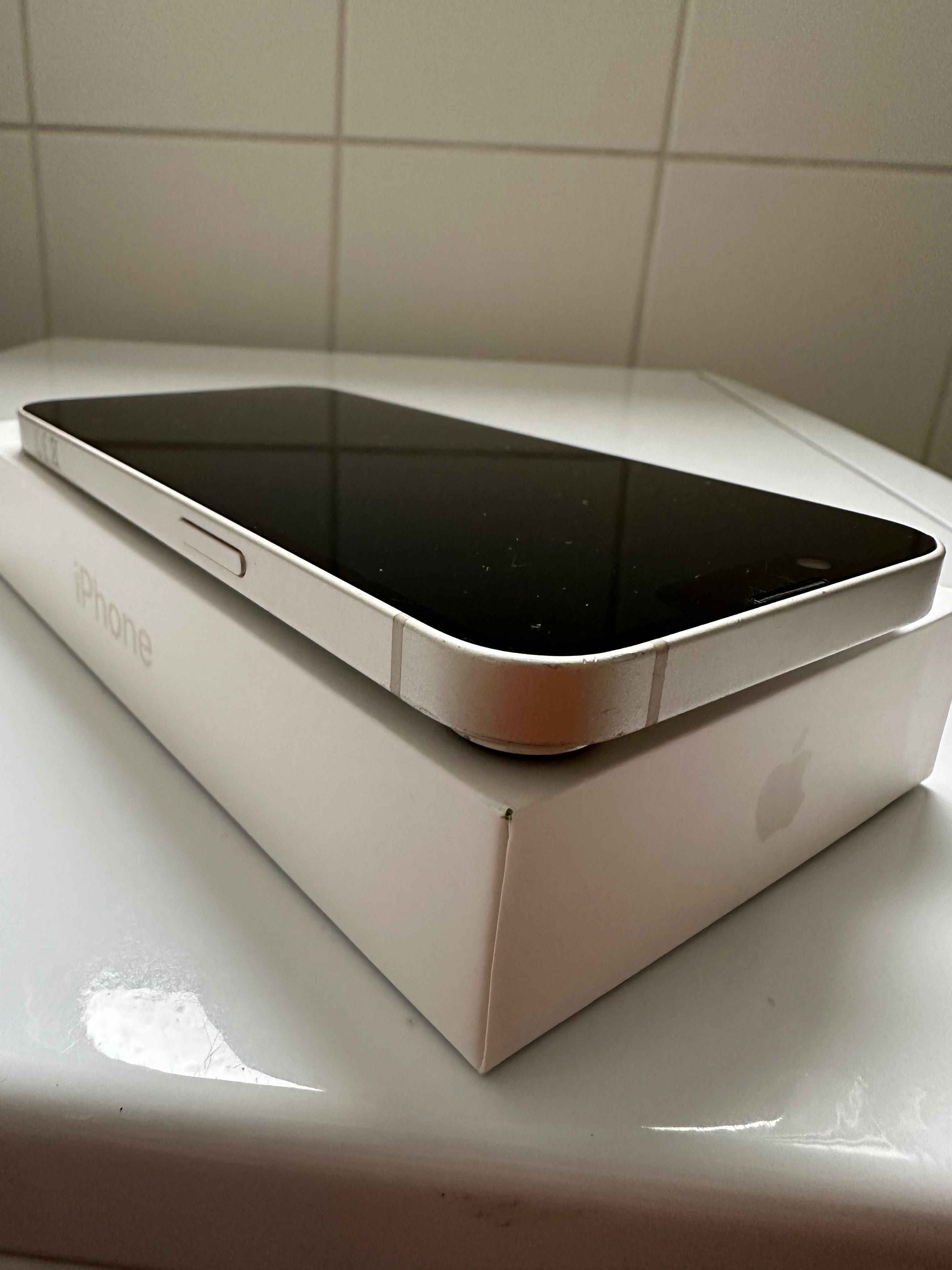 iPhone 14 на 128GB Європа