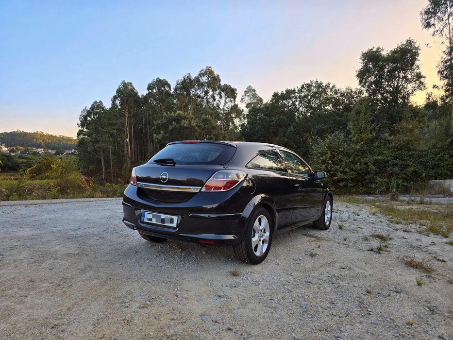 Opel Astra GTC 1.7 CDTI 125cv Nacional