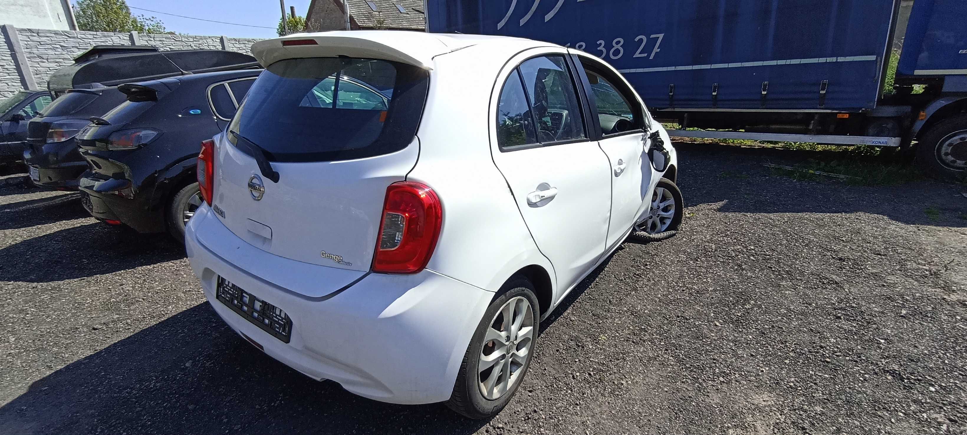 zderzak tył tylny nissan micra k13  lak qm1