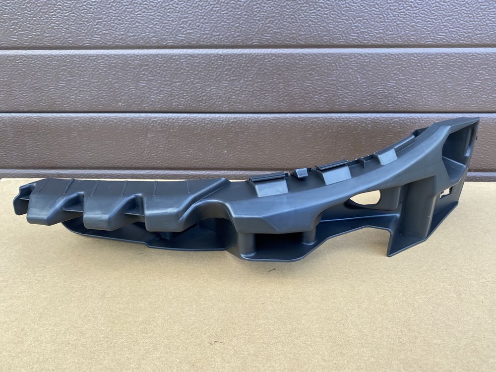 Кронштнейн фари Renault Scenic 2 2006-2009
