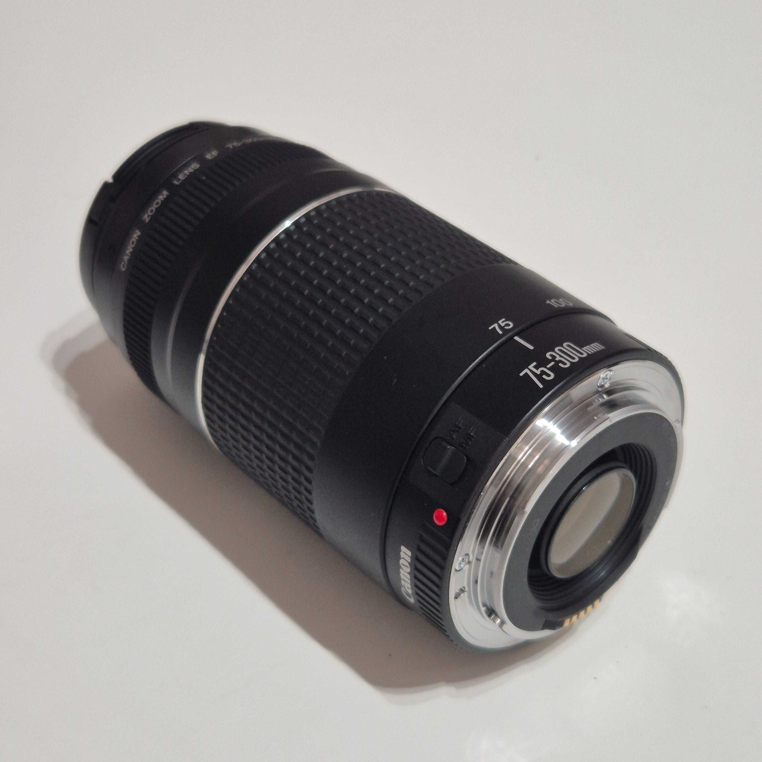 Canon EF 75-300mm 1:4-5.6 III como nova com caixa.
