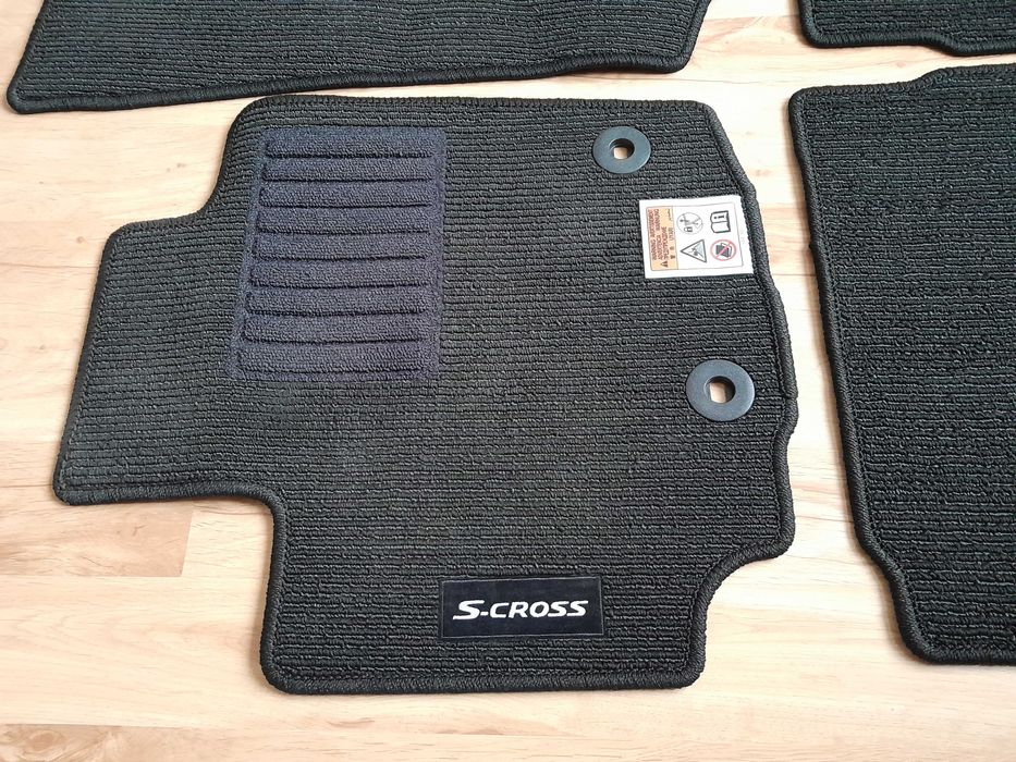 Dywaniki welurowe Suzuki S-CROSS Hybrid