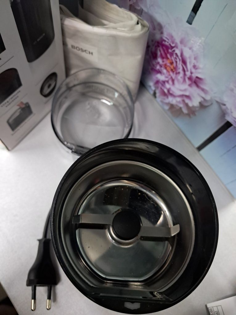 Кавомолка BOSCH TSM6A013B
