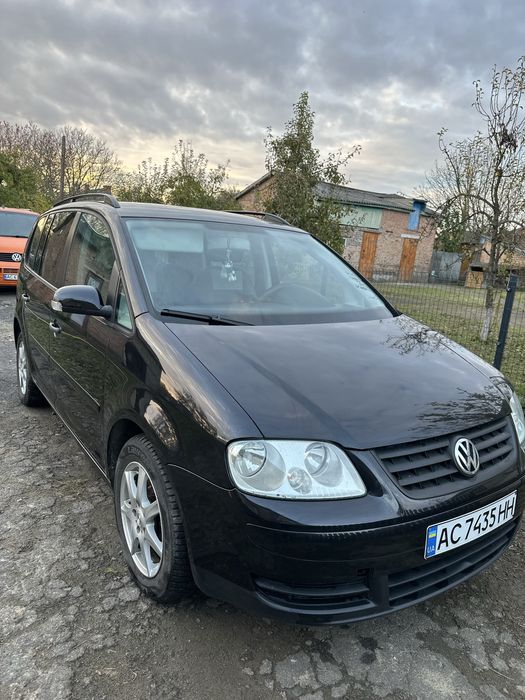 Продам авто Volkswagen Touran