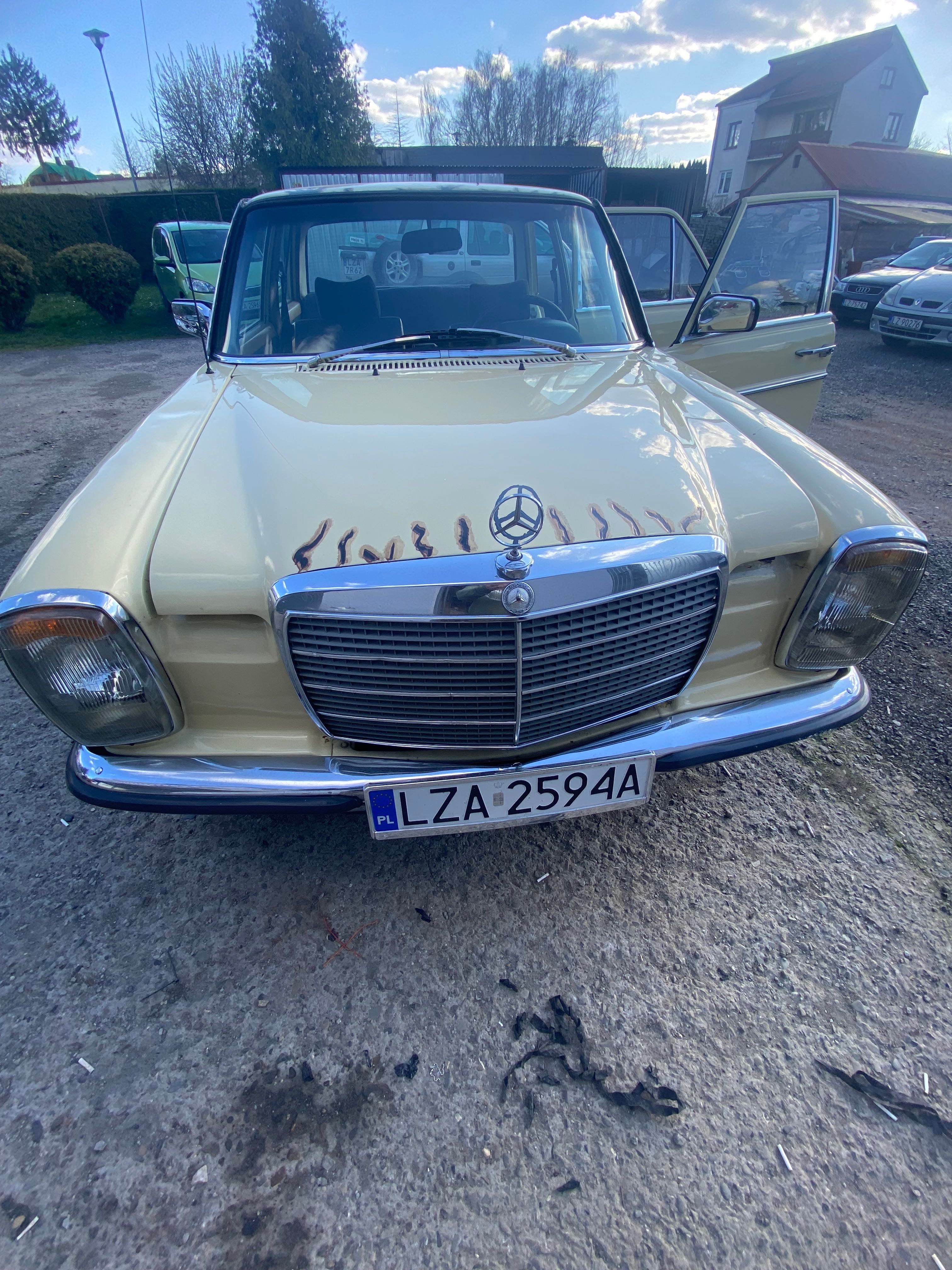 mercedes w115 200d