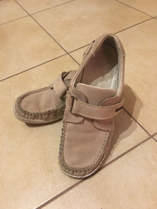 Mokasyny jasne 35