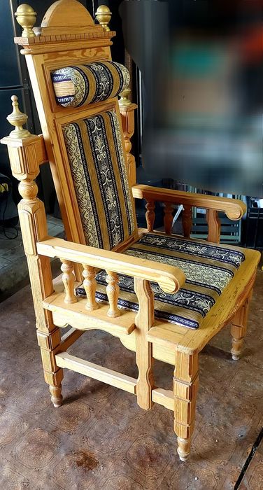 Продам комплект мебели для кухни б.у