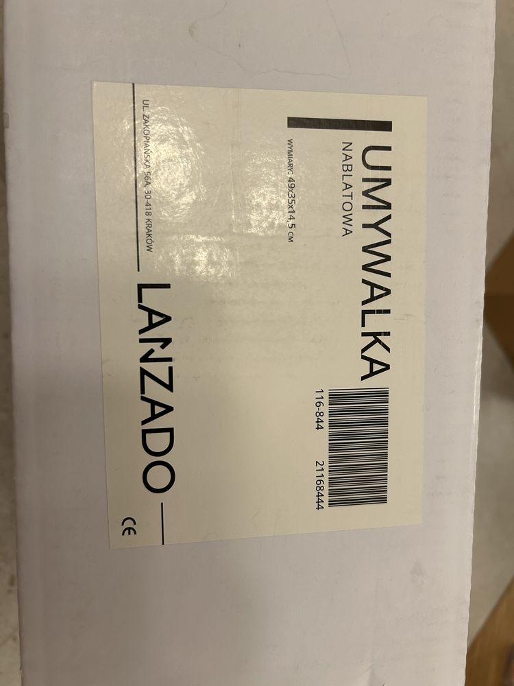 Nowa umywalka nablatowa