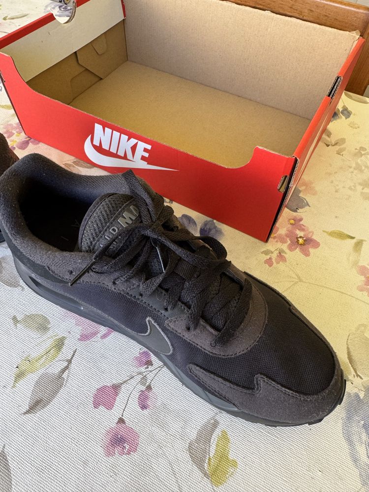 Nike Air Max Solo Edição Especial