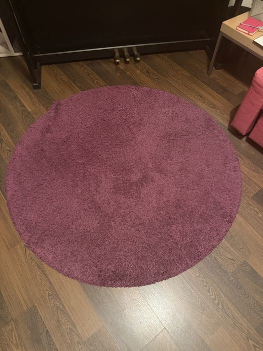 Dywan Ikea Stoense. 130 cm srednica. Fioletowy