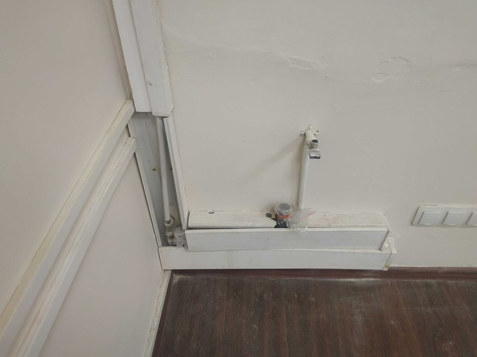 18 м2 окремий вхід кабінет з водою Метро Мінська Тимошенка Лук'яненка