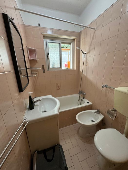 Alugo quarto em Sesiimbra