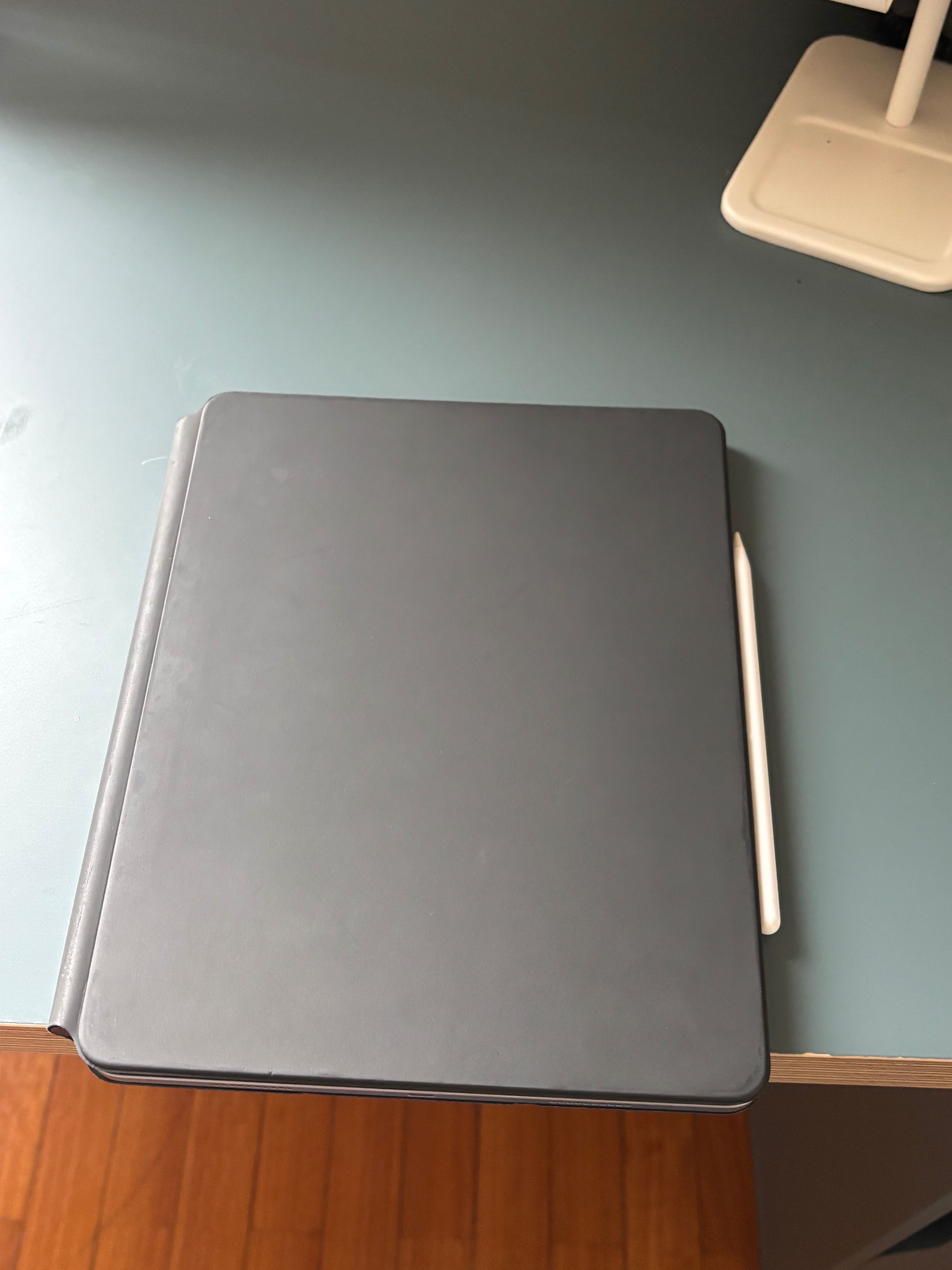 iPad Pro 12.9 M2 + Magic Keyboard + Pencil