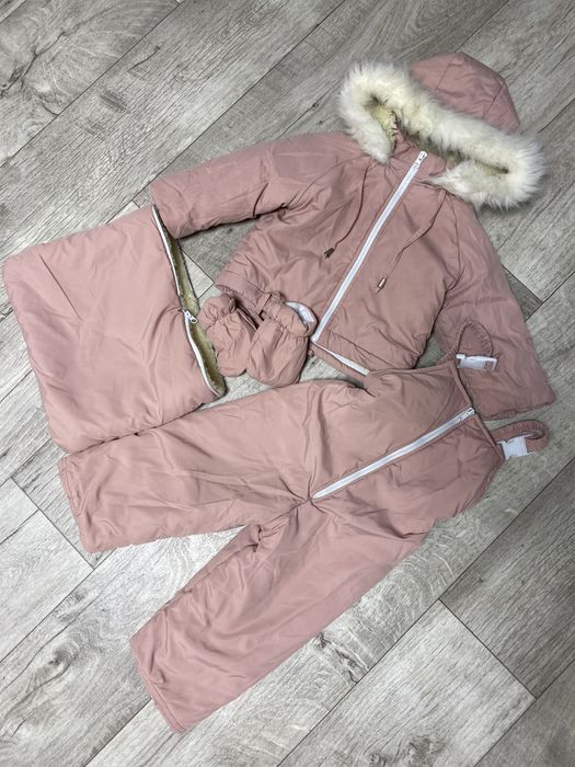 Комбінезон трійка в ідеальному стані, куртка