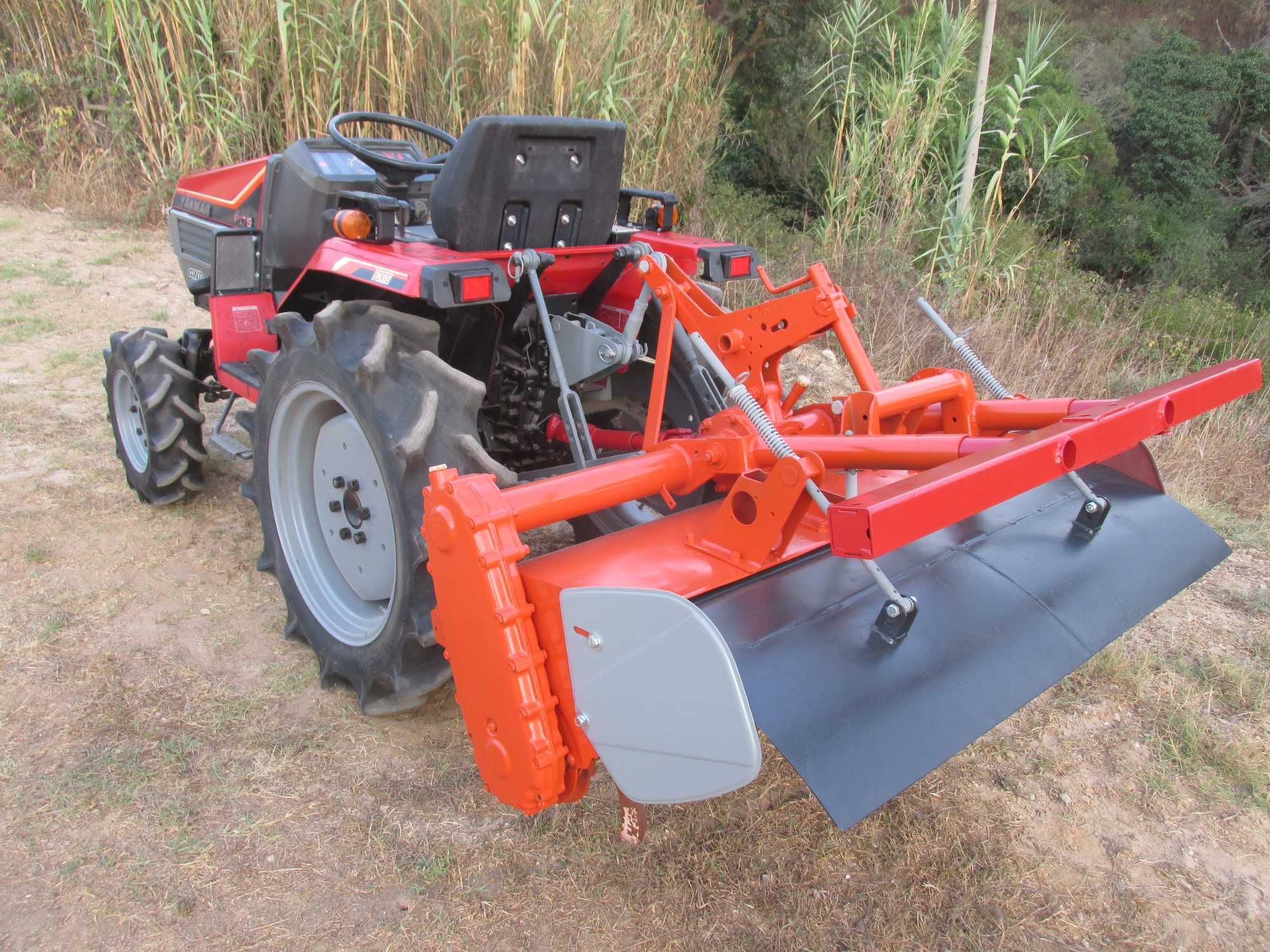 Trator Yanmar F175 com Alfaia