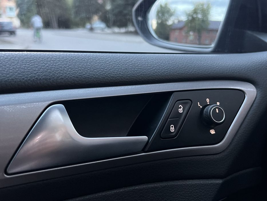 Volkswagen E-Golf 2014 Один владелец
