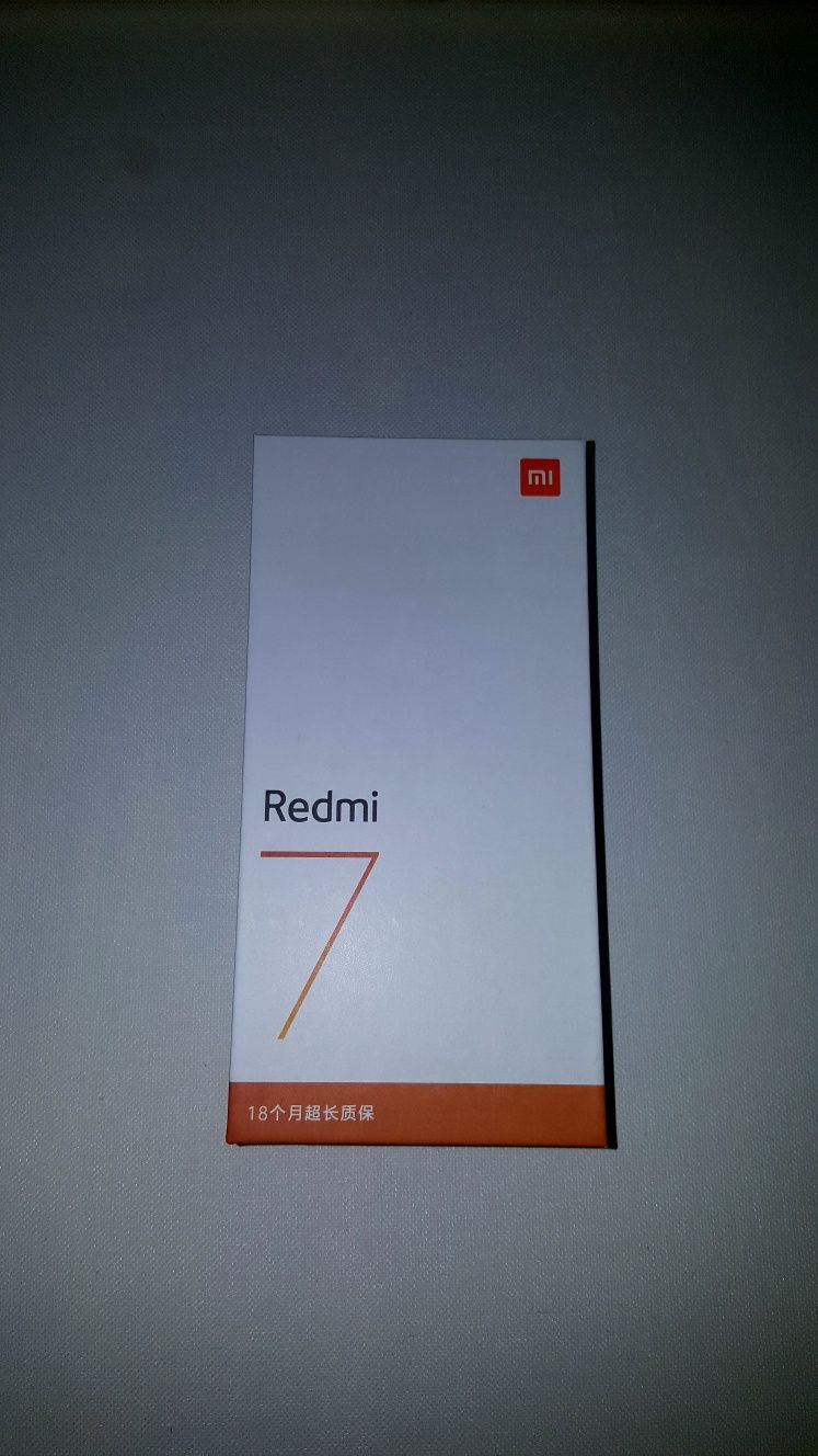Redmi 7 4/64 GB.