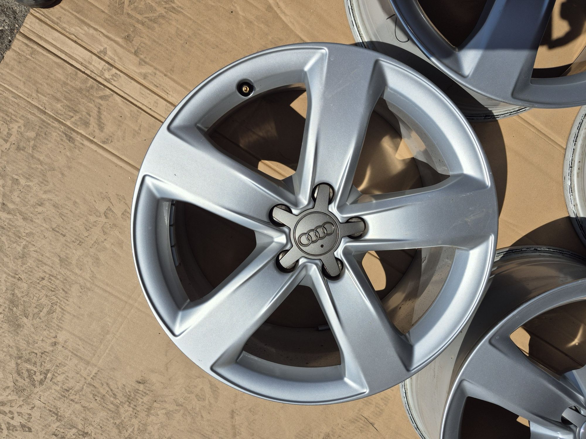 Felgi aluminiowe 18", 5x112 ET37, Audi A6 C8, A3, A4, Q3, Q5.